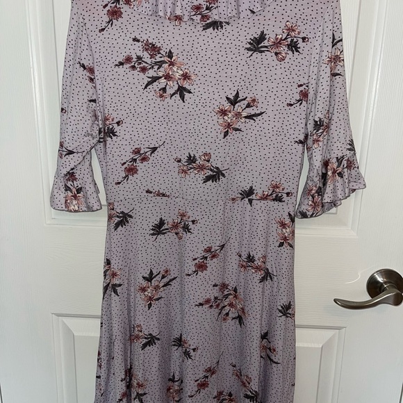 Tillys HIP sun dress - Picture 2 of 4